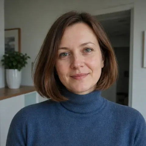 Portrait of Sofia Petrescu, APOB reviewer